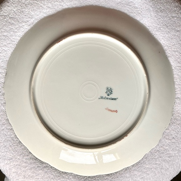 Jaeger & Co J & C Malmaison Germany LIKE NEW Scalloped Edge Floral Plate - Picture 2 of 6